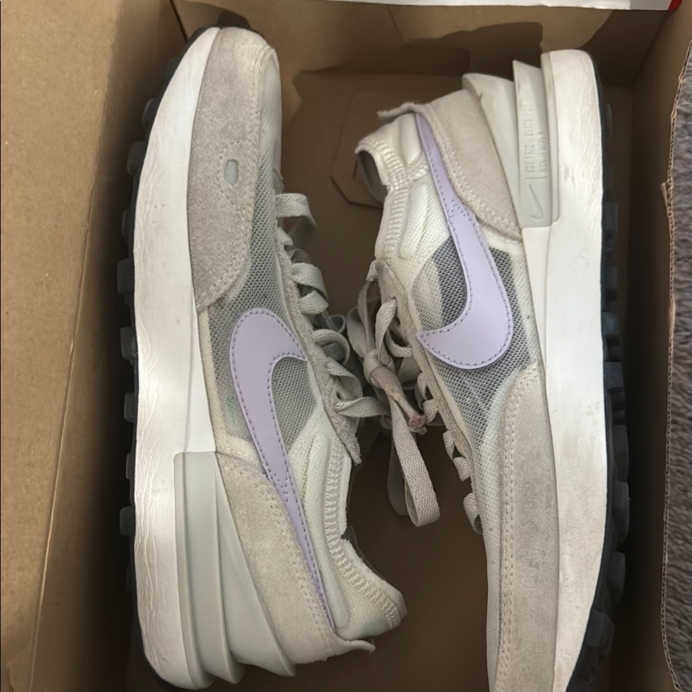 Nike Women's Cream and Lavender Sneakers